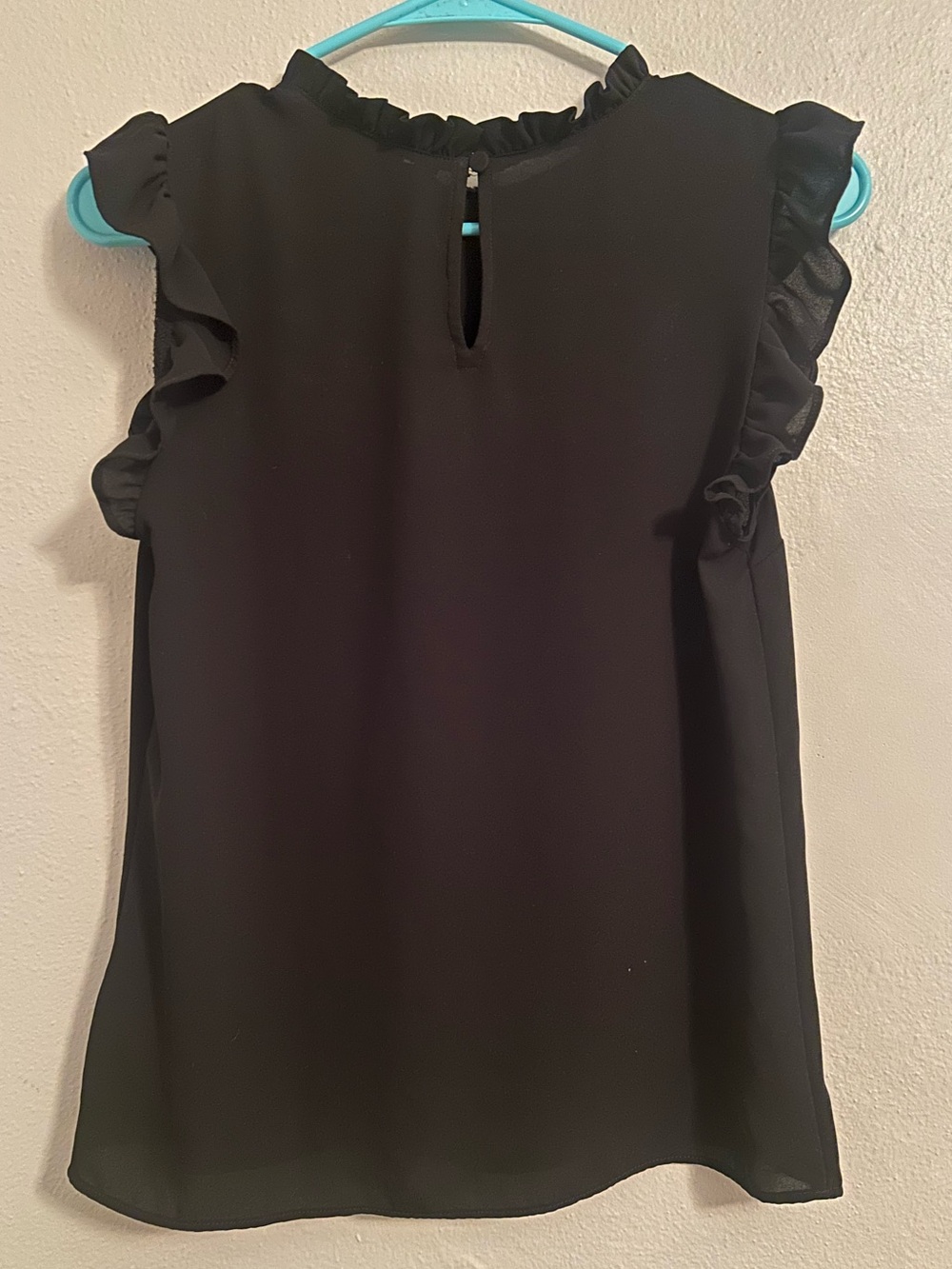 Express Sleeveless Ruffle Blouse - Picture 2 of 4
